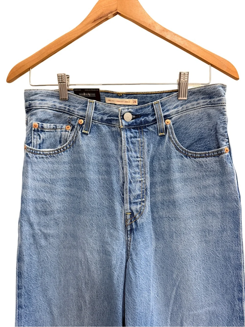 NWT Levi’s Ribcage Straight Ankle Jeans W28 L27 Medium Wash